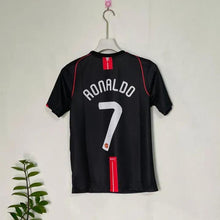 Manchester United Ronaldo #7 Retro Jersey - Black AIG Half Sleeve