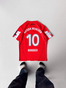 New season Bayern Munich Robben half sleeve