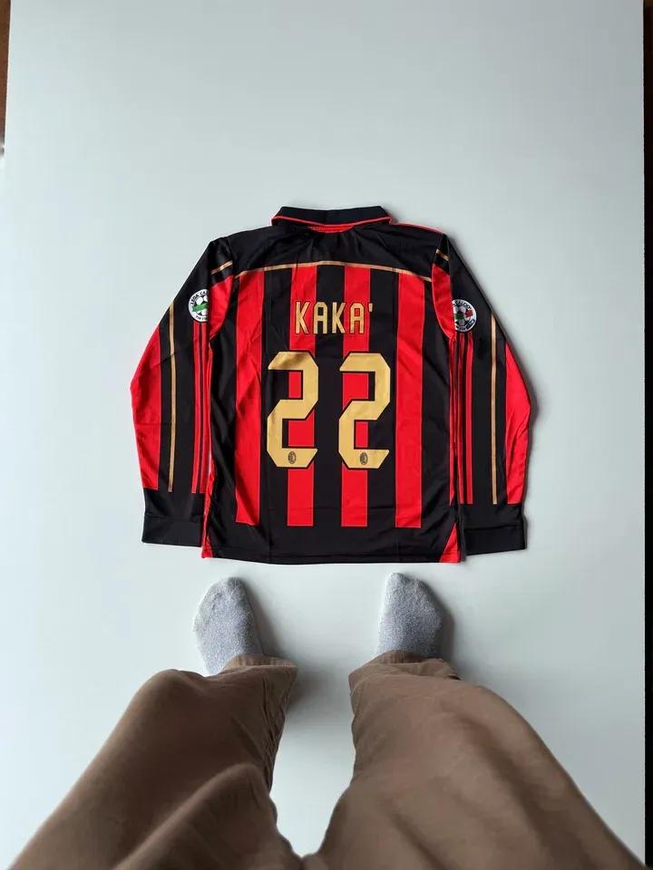 AC Milan Home Kaka #22 Retro Jersey - Red/Black Full Sleeve